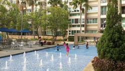 The Esparis (D18), Condominium #93027472